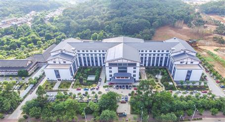 柳州市老年活動(dòng)中心項(xiàng)目迎來國家優(yōu)質(zhì)工程獎(jiǎng)專家組復(fù)查