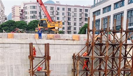 【奮力沖刺·勇創(chuàng)佳績】冶建桂金分公司項(xiàng)目：堅(jiān)守一線 搶抓進(jìn)度